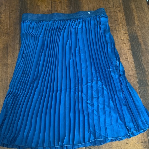 New Direction Skirt - Picture 6 of 10